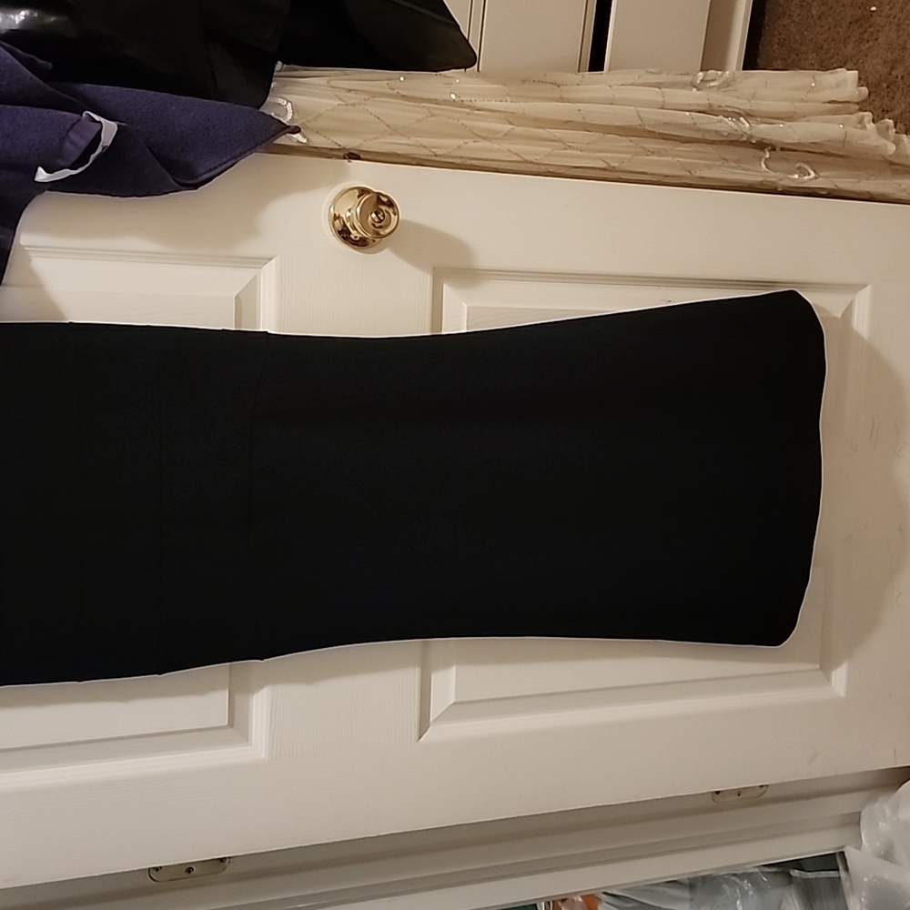 BLACK PROM DRESS - Picture 7 of 7